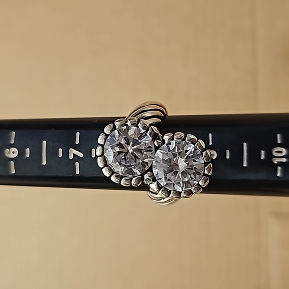 Silver And White Cubic Zirconia Twisted Pattern Ring - Picture 7 of 11